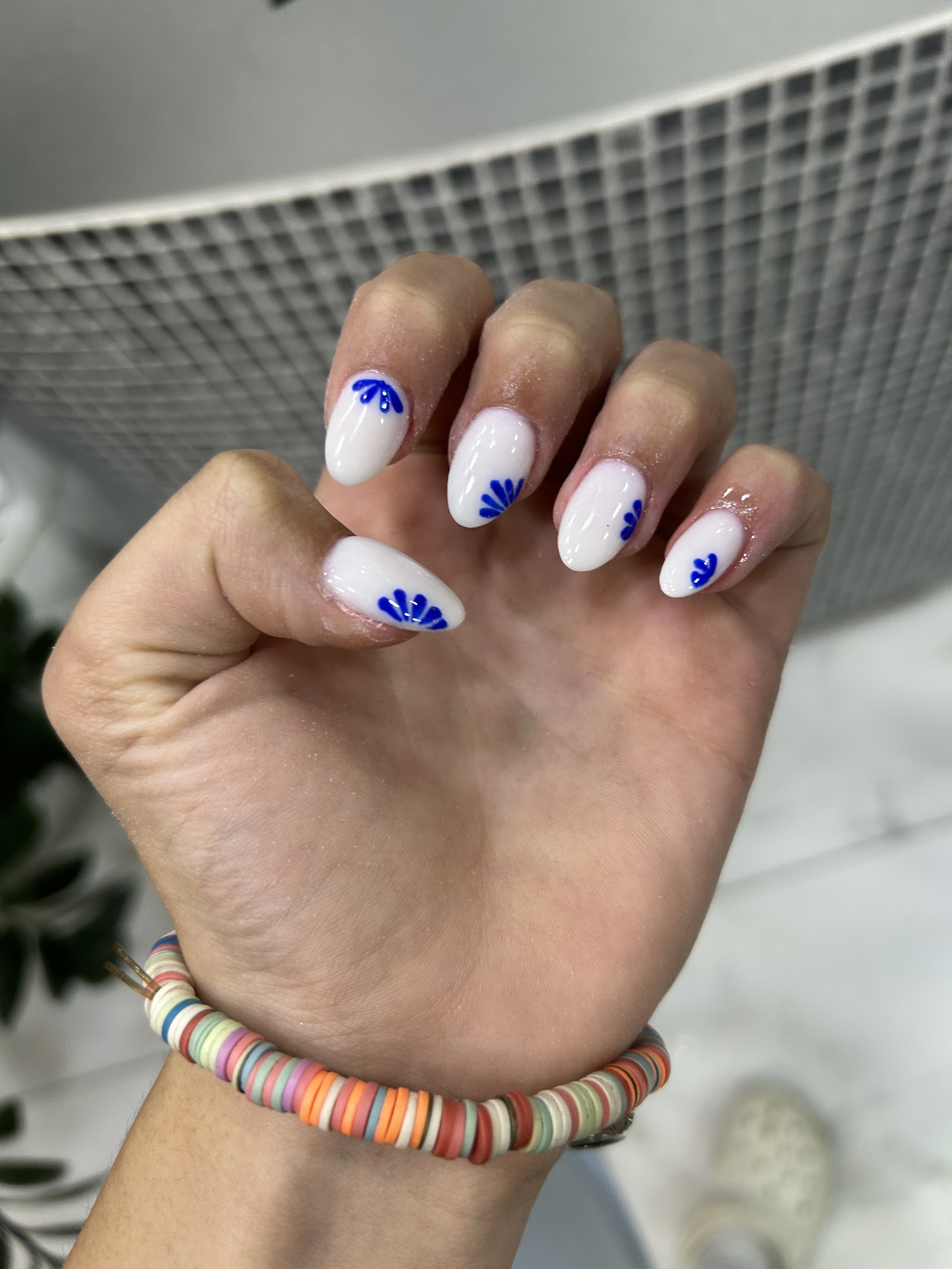 Tiffany Nails Spa logo